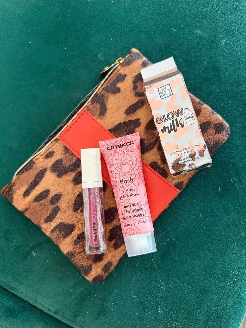 BRAND NEW Hair Mask and Pouch - Sample Size